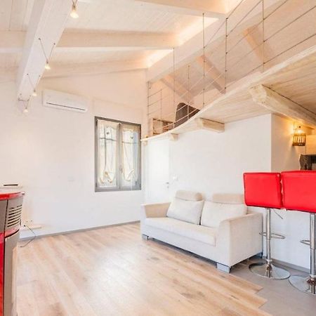 Appartamento Spotorno con ampio terrazzo attrezzato anche con angolo cottura Esterno foto
