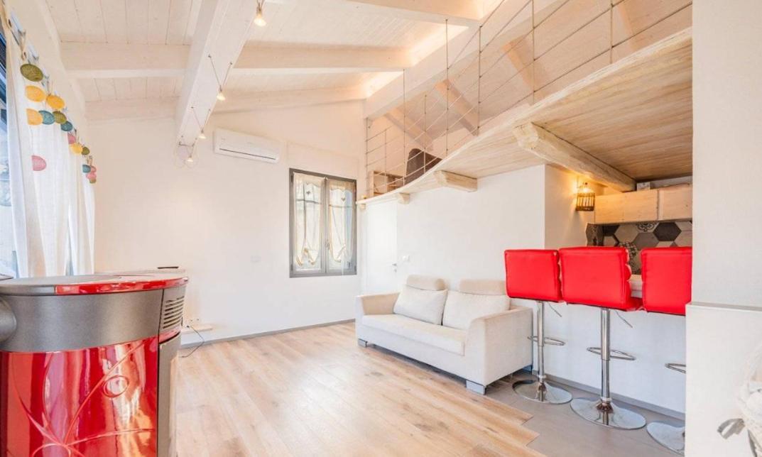Appartamento Spotorno con ampio terrazzo attrezzato anche con angolo cottura Esterno foto